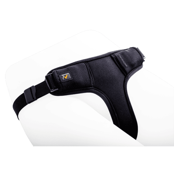 Pelvic support harness for a secure fastening of the users pelvic
